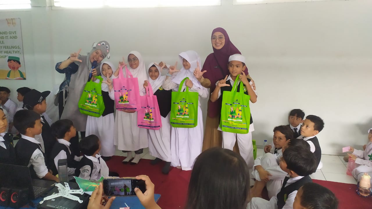 Roadshow Workshop Membaca Di SDIT Al Fathiyah